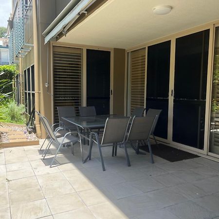 The Village Holiday Apartments At Burleigh Heads Gold Coast Exterior photo