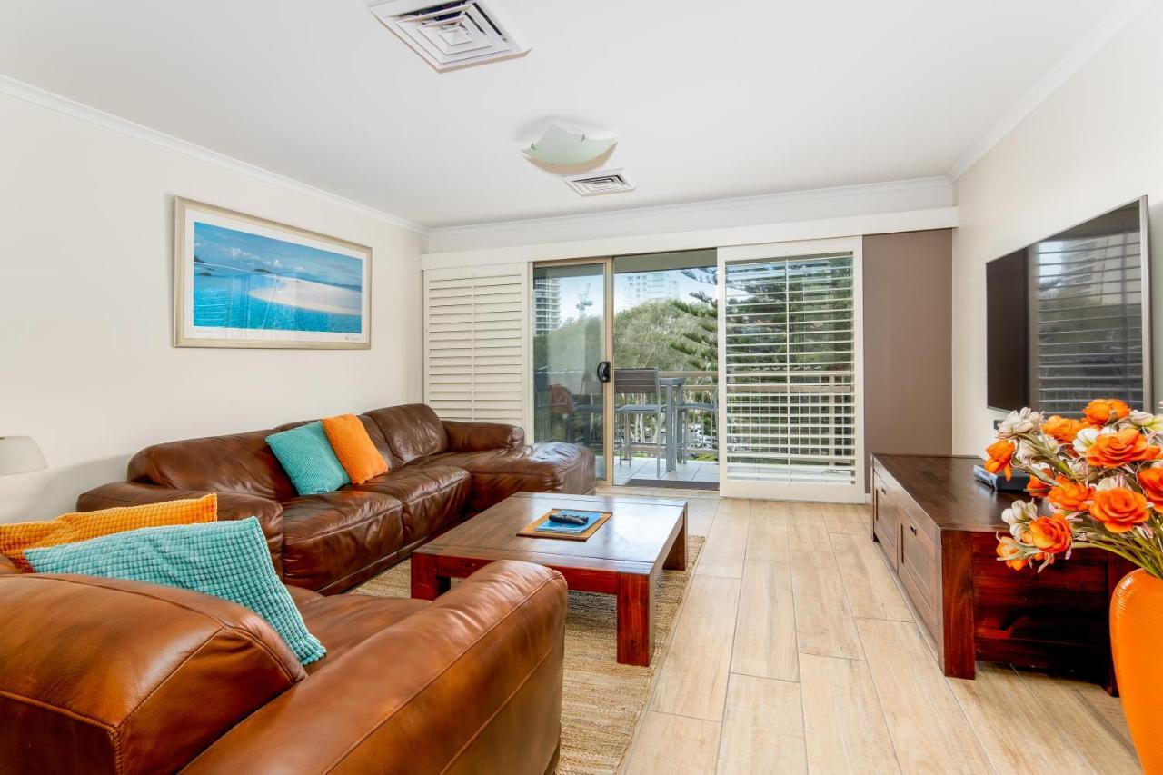 The Village Holiday Apartments At Burleigh Heads Gold Coast Exterior photo