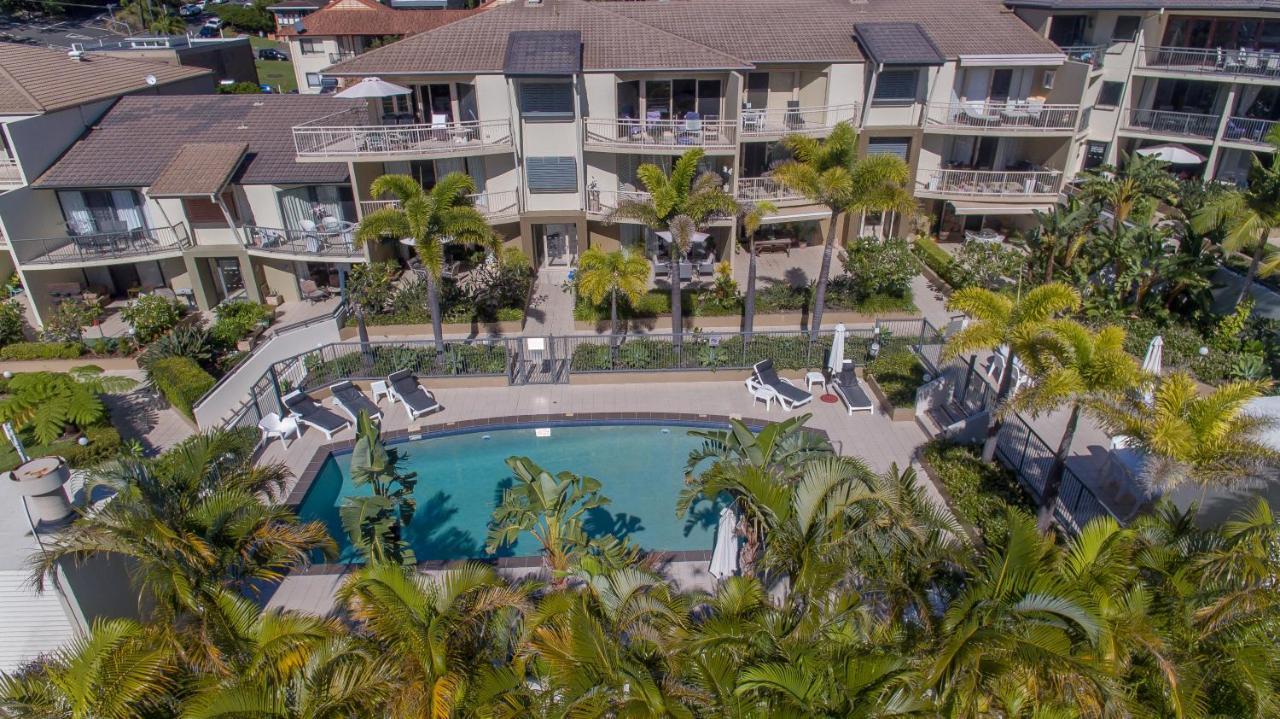 The Village Holiday Apartments At Burleigh Heads Gold Coast Exterior photo