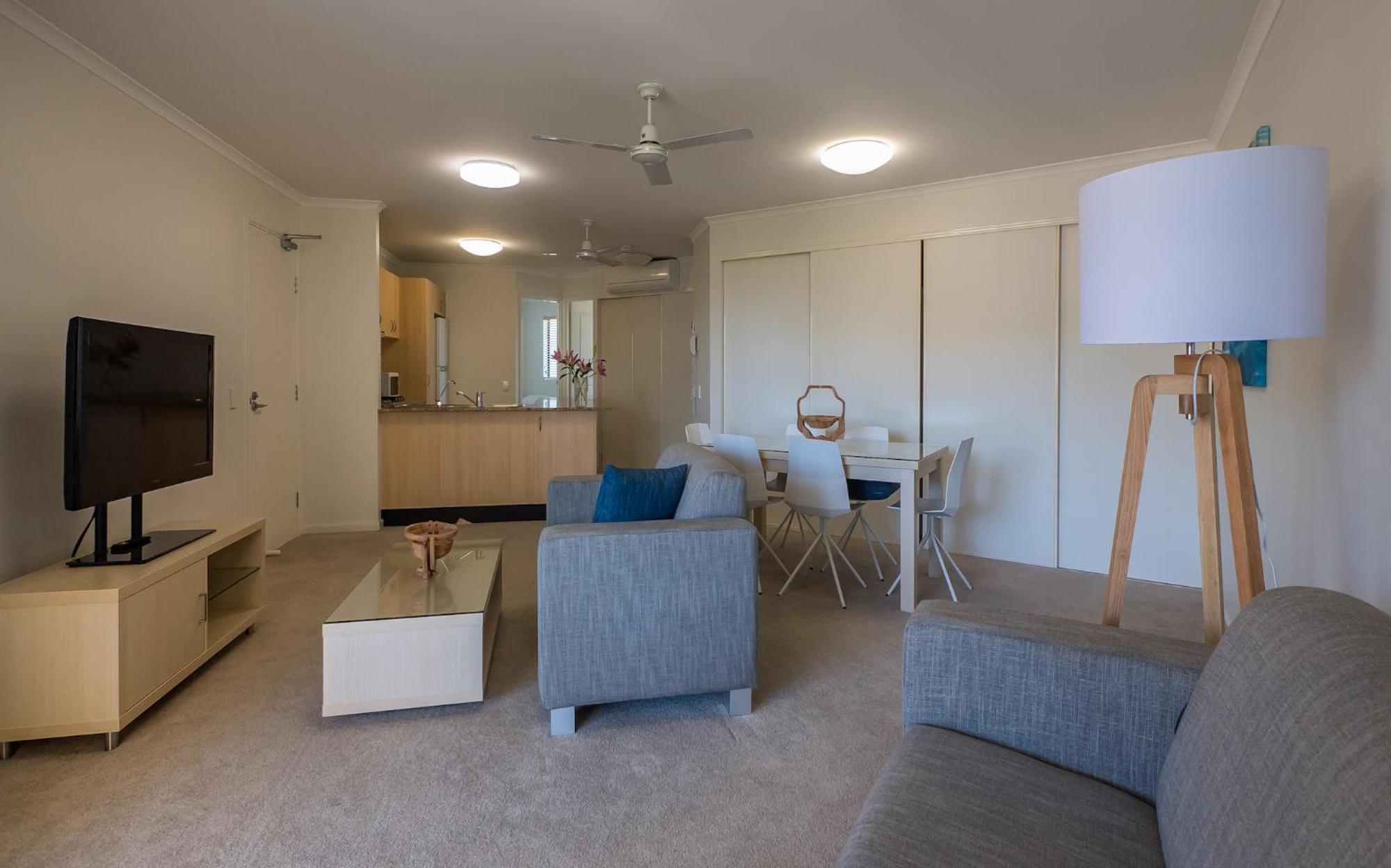 The Village Holiday Apartments At Burleigh Heads Gold Coast Exterior photo
