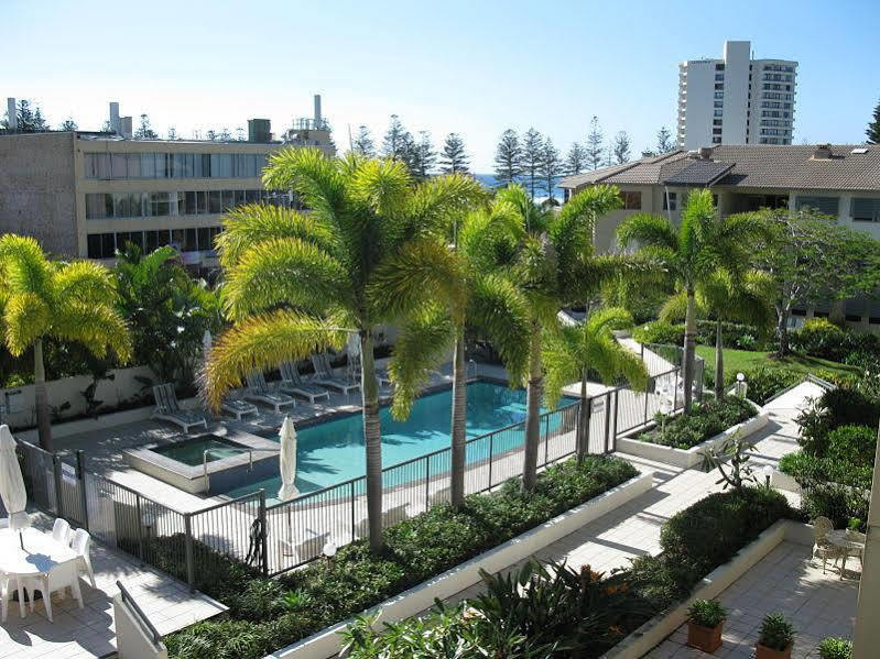 The Village Holiday Apartments At Burleigh Heads Gold Coast Exterior photo